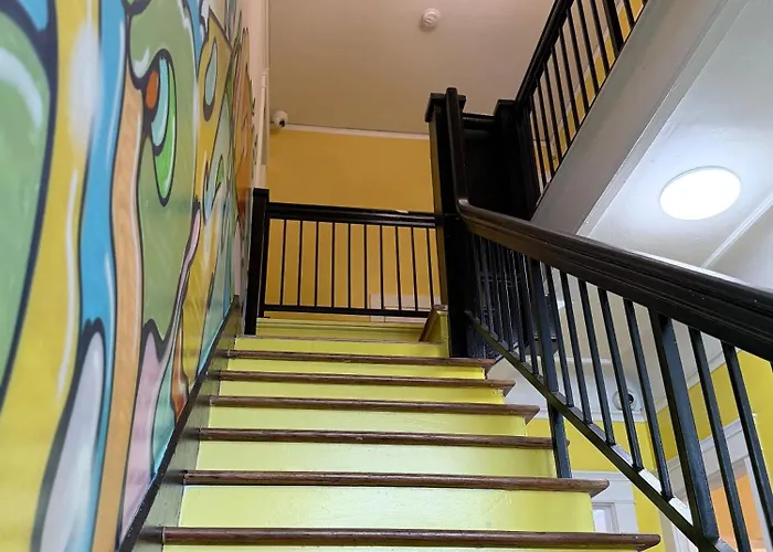 The Wilshire Metro Hostel Los Angeles